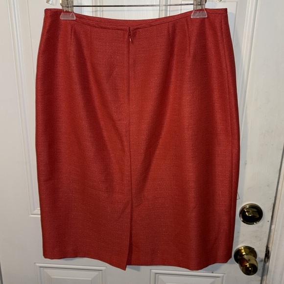 Le Suit Vibrant Red Blazer and Skirt Ensemble - Picture 8 of 10